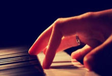 开云体育中国-葡萄牙轻取西班牙5:1，姆巴佩世界波破门西甲——一个关于热爱与选择的现代足球软文