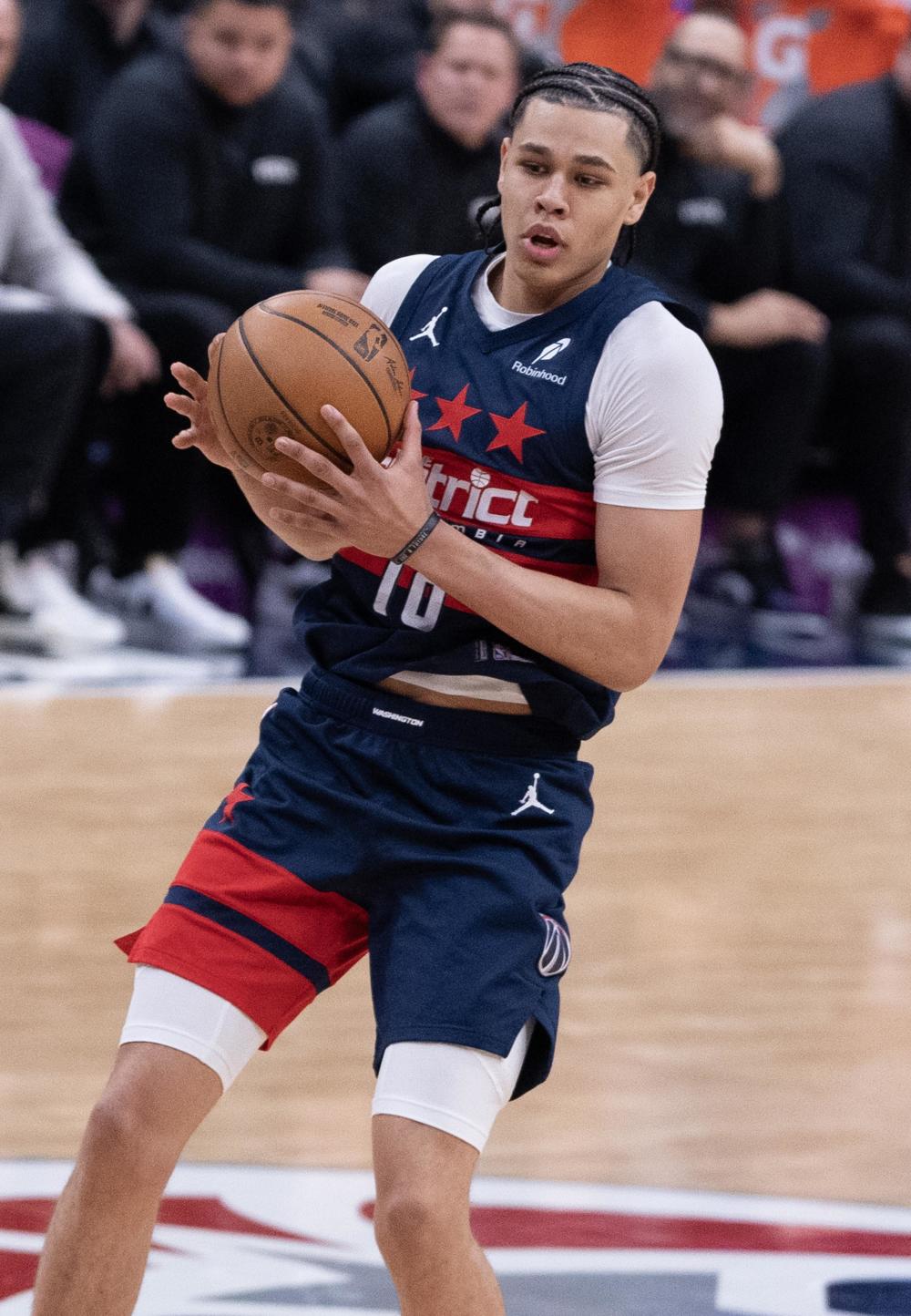 奇才险胜美国男篮，乔治绝境逆转的简单介绍