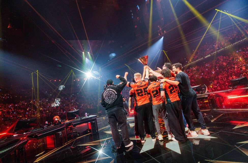 开云官方app入口-TSM翻盘TL，Inspired关键团战开团秒人鏖战多局2025世界赛，成为赛场最大亮点的简单介绍