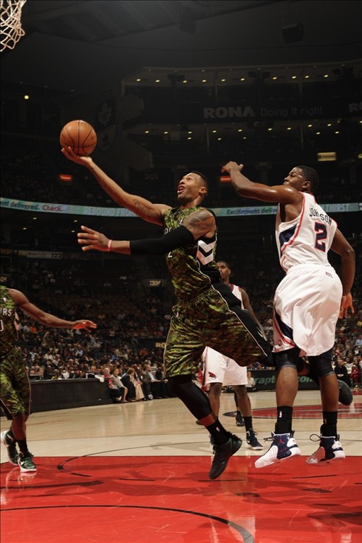 开云平台-罗斯致胜跳投，活塞客场惊险击败猛龙的简单介绍