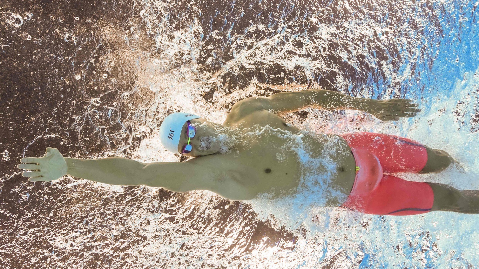 绿茵与引擎的共振，当京多安在F1街道赛接管，伊拉克足球如何终结沙特神话