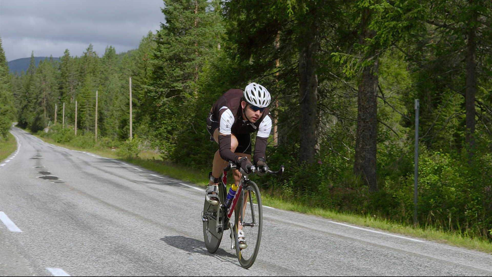 欧冠决赛惊现NBA未来之星？杰伦·格林接管比赛，新疆队战术引热议